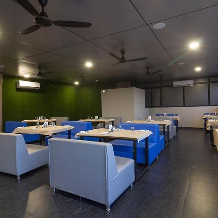 Hotel Green City 甘地讷格尔 外观 照片