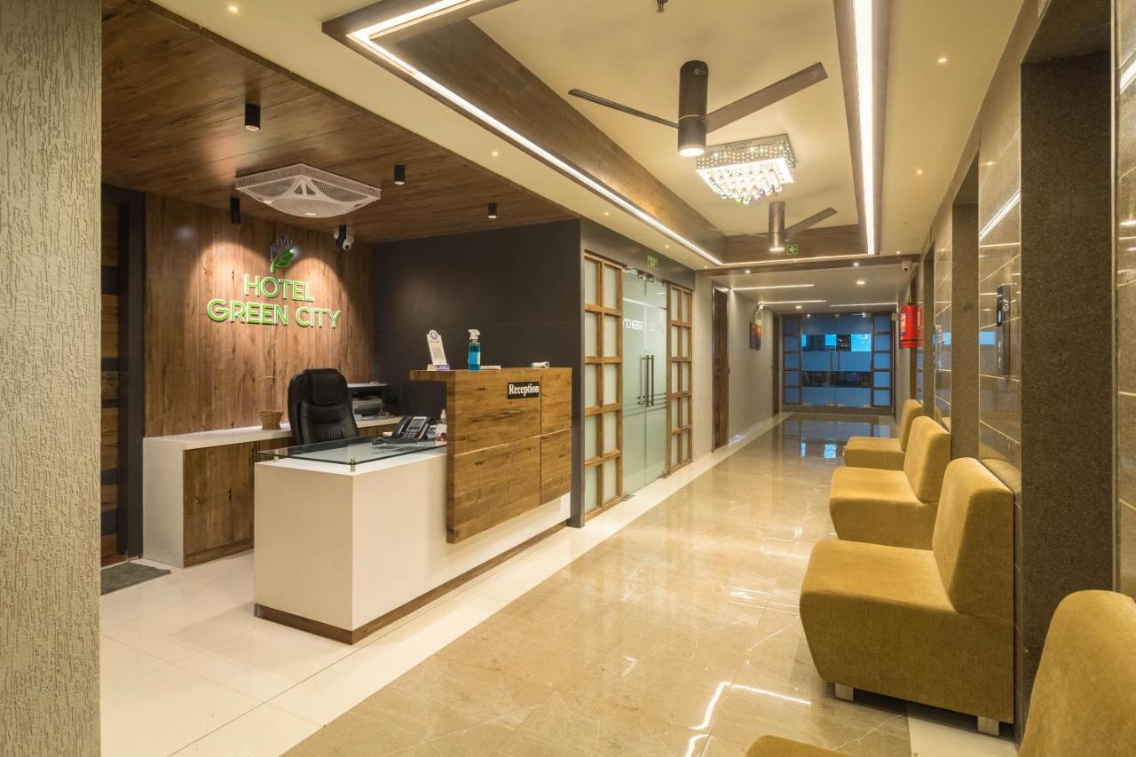 Hotel Green City 甘地讷格尔 外观 照片