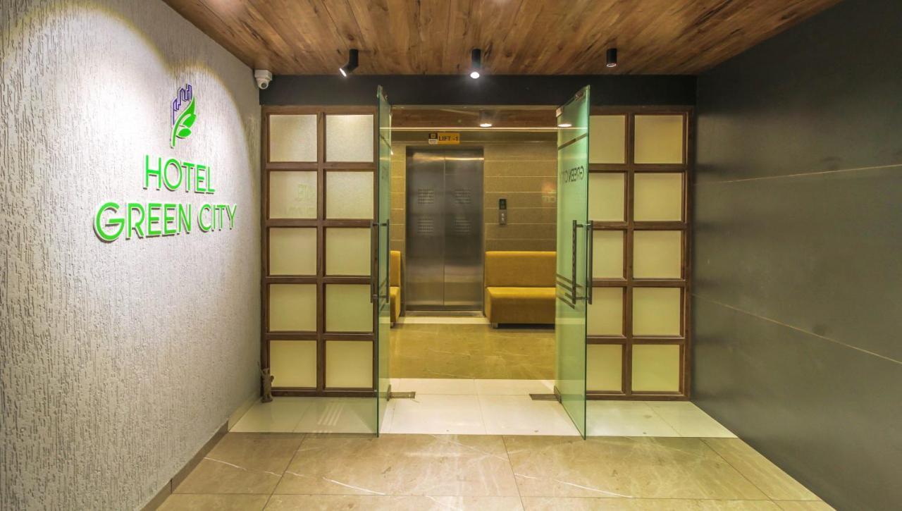 Hotel Green City 甘地讷格尔 外观 照片