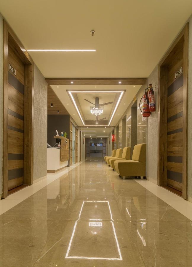 Hotel Green City 甘地讷格尔 外观 照片
